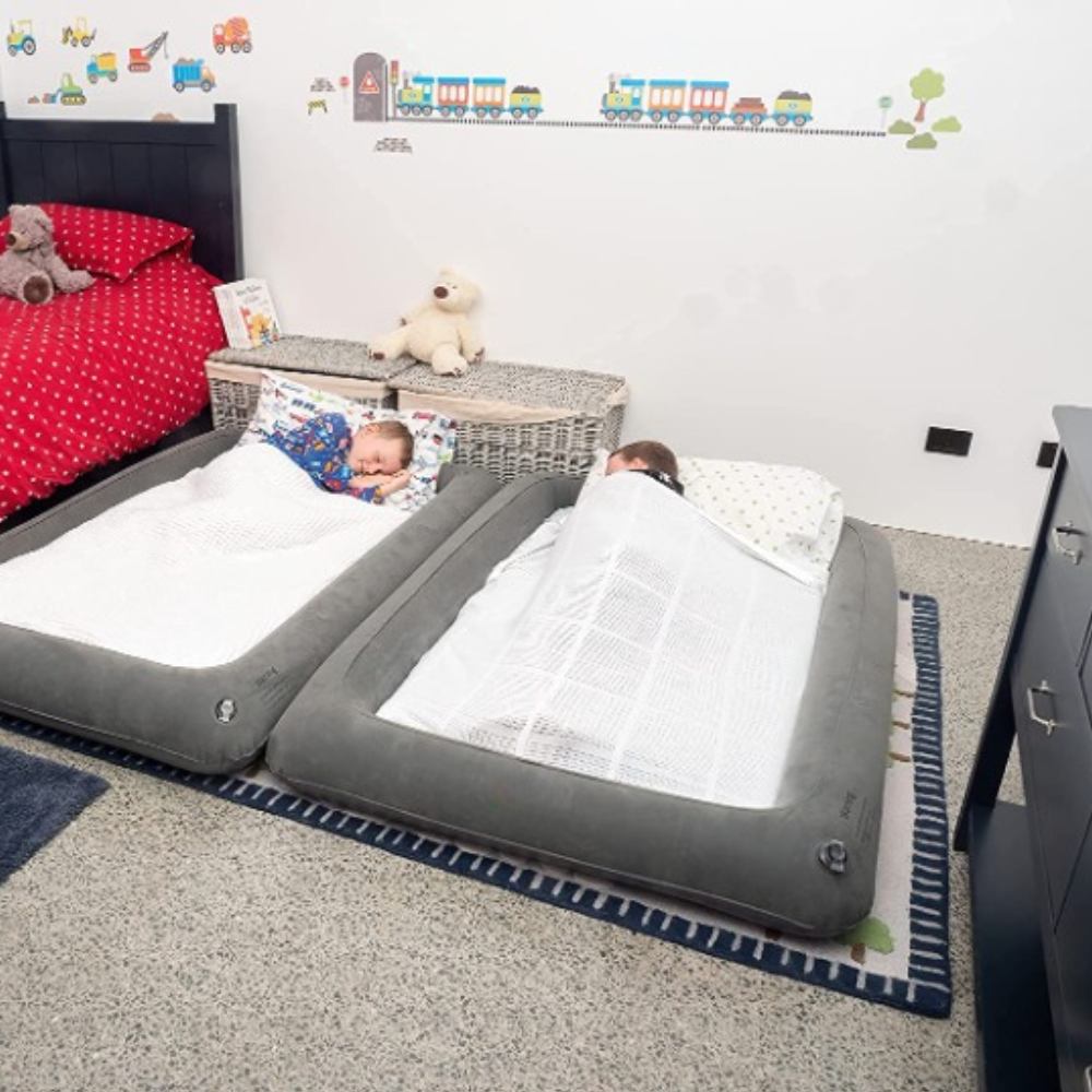 Inflatable Toddler Travel Bed: image 14